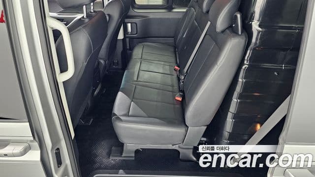 Hyundai Staria 2025 — Şəkil 12/20