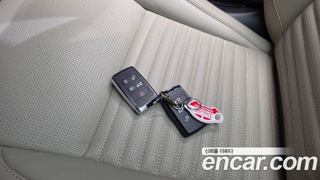 Land Rover Discovery Sport 2025 — Şəkil 16/20