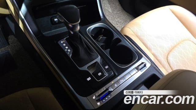 Kia Carnival 2023 — Şəkil 9/20
