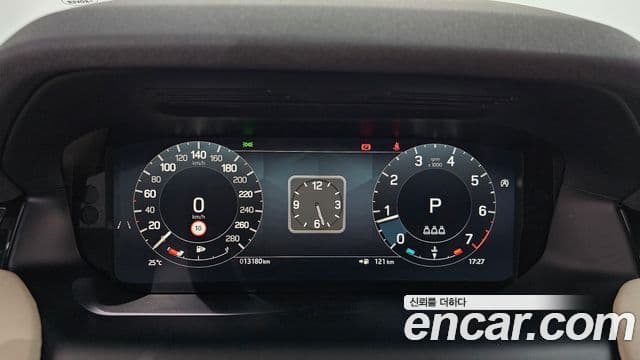 Land Rover Discovery Sport 2025 — Фото 8/20