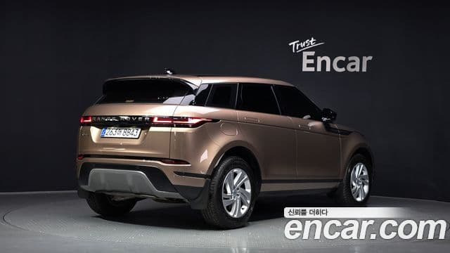 Land Rover Range Rover Evoque 2025 — ფოტო 2/20