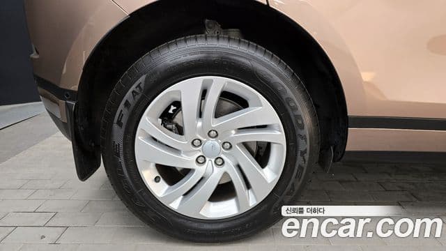 Land Rover Range Rover Evoque 2025 — ფოტო 5/20
