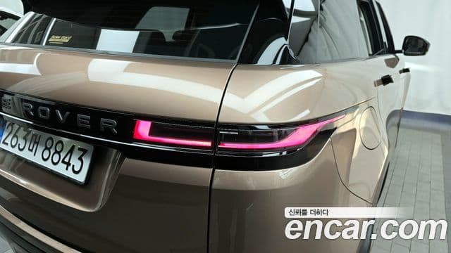 Land Rover Range Rover Evoque 2025 — ფოტო 17/32