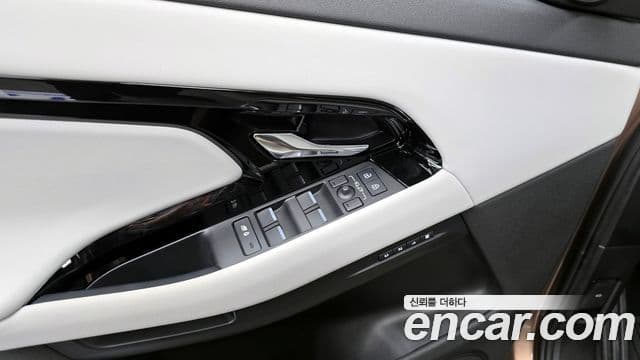 Land Rover Range Rover Evoque 2025 — ფოტო 10/32