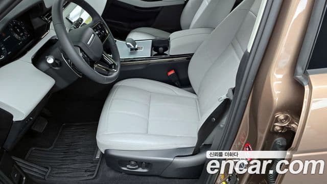 Land Rover Range Rover Evoque 2025 — ფოტო 31/32