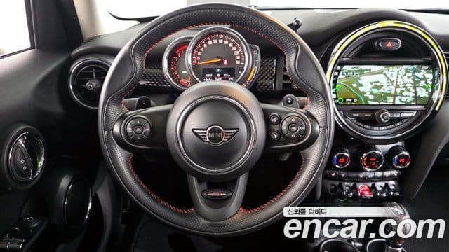 Mini Cooper S 2018 — Şəkil 14/20