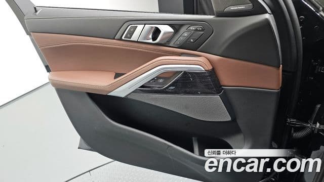 BMW X6 2023 — Photo 22/30