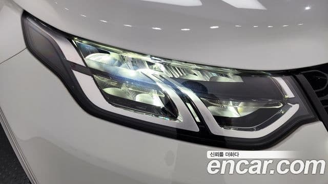 Land Rover Discovery Sport 2025 — Photo 20/31