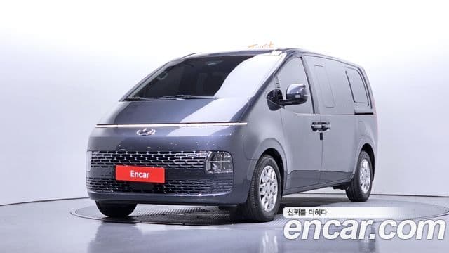 Hyundai Staria 2023 — Şəkil 1/20