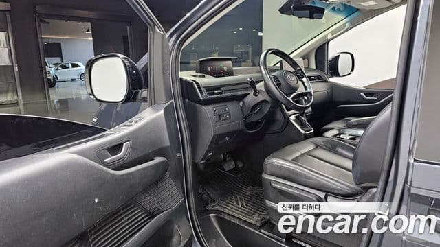 Hyundai Staria 2023 — Şəkil 10/20