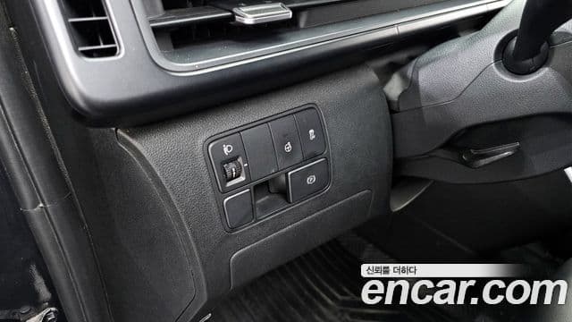 Hyundai Staria 2023 — Şəkil 16/20