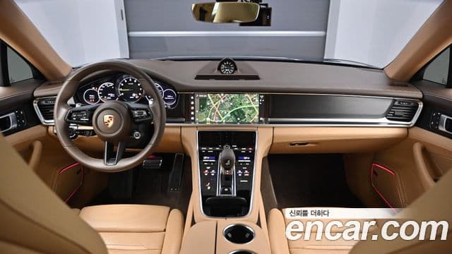 Porsche Panamera 2023 — ფოტო 2/20
