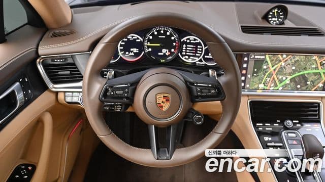 Porsche Panamera 2023 — ფოტო 5/20