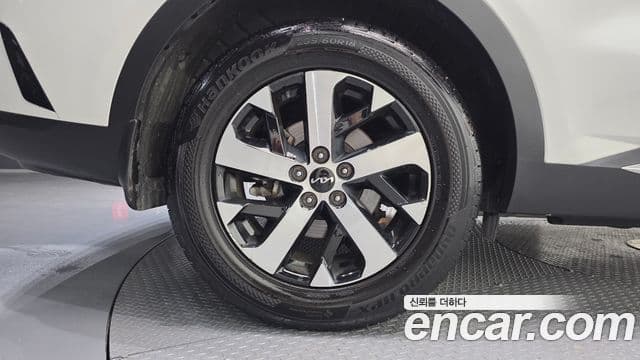 Kia Sorento 2023 — Şəkil 5/20