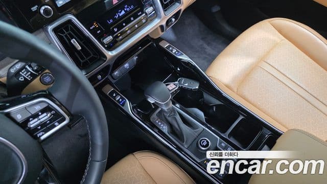 Kia Sorento 2023 — Şəkil 9/20