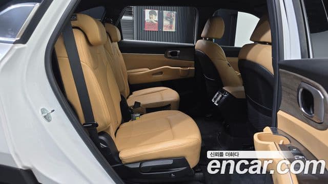 Kia Sorento 2023 — Şəkil 11/20