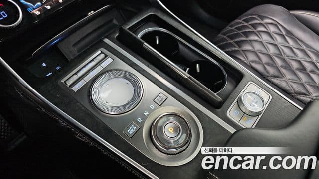 Genesis GV80 2022 — ფოტო 9/20