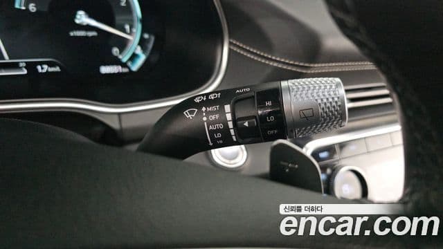 Genesis GV80 2022 — Şəkil 28/32