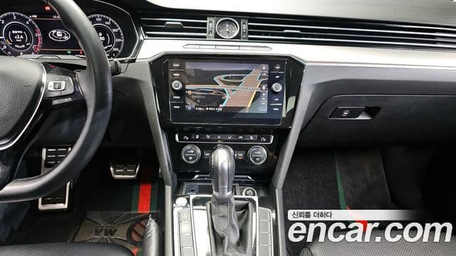 Volkswagen Arteon 2019 — ფოტო 13/20