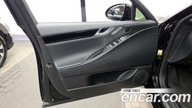 Genesis G80 2022 — ფოტო 31/33