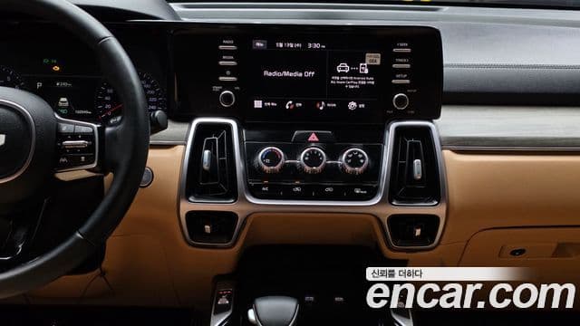 Kia Sorento 2022 — Фото 14/20
