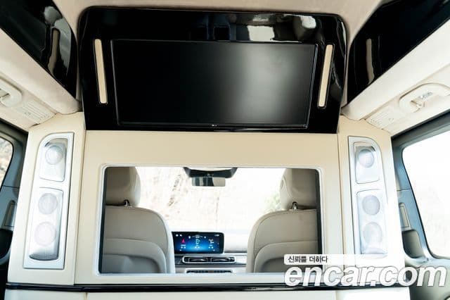 Mercedes-Benz V-Class 2025 — Şəkil 10/17