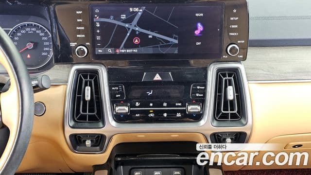 Kia Sorento 2021 — фото 14 из 20