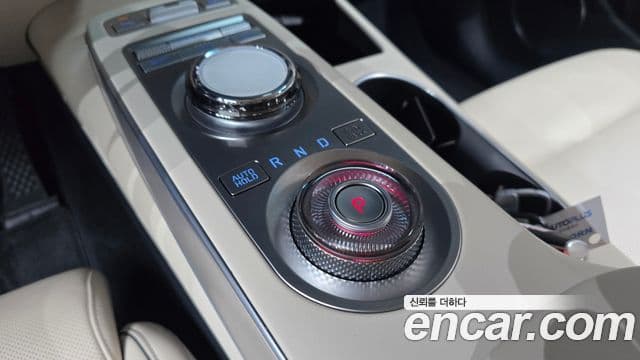 Genesis GV70 2023 — Şəkil 9/20