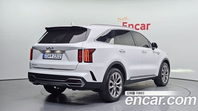Kia Sorento 2023 — ფოტო 2/20