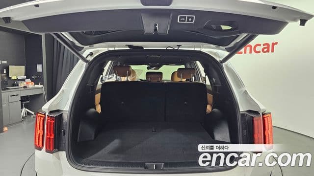 Kia Sorento 2023 — ფოტო 20/20