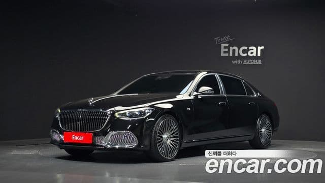 Mercedes-Benz S-Class 2023 — Photo 9/20