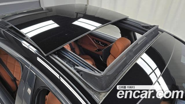 Mercedes-Benz S-Class 2023 — Photo 14/20