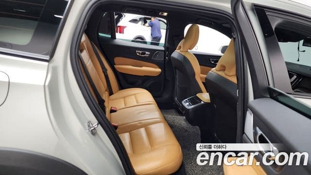 Volvo V60 Cross Country 2021 — Şəkil 11/20