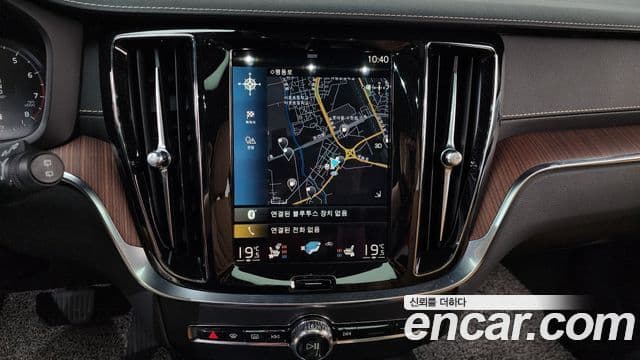 Volvo V60 Cross Country 2021 — ფოტო 12/20