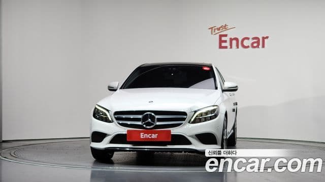 Mercedes-Benz C-Class 2020 — Photo 25/30