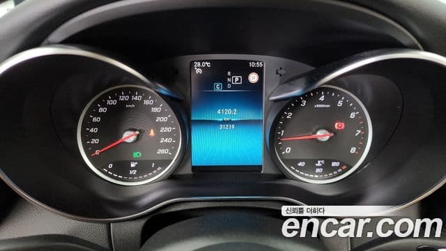 Mercedes-Benz C-Class 2020 — Photo 20/30