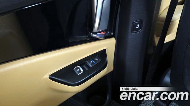 Kia Carnival 2021 — Фото 19/20