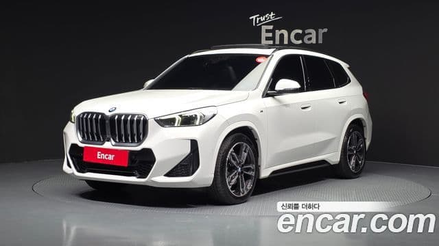 BMW X1 2023 — Şəkil 1/20