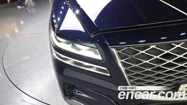Genesis GV80 2020 — Photo 18/34