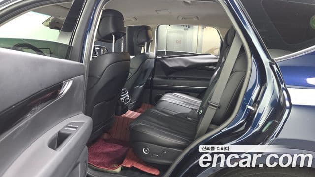Genesis GV80 2020 — Photo 28/34