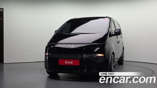 Hyundai Staria 2021 — Фото 3/20