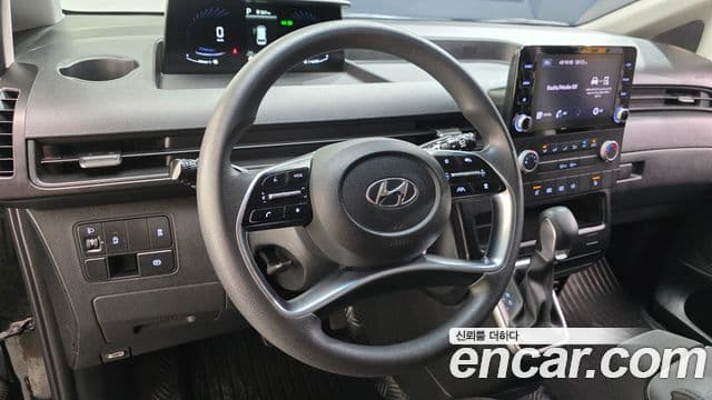 Hyundai Staria 2021 — Фото 14/20