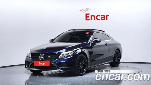 Mercedes-Benz C-Class 2019 — ფოტო 1/20