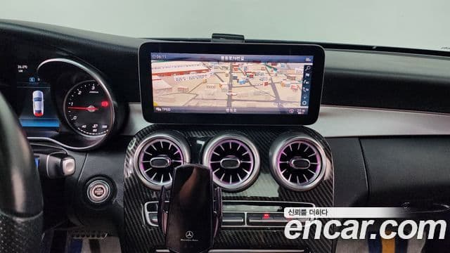 Mercedes-Benz C-Class 2019 — ფოტო 12/20