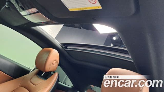 Mercedes-Benz C-Class 2019 — ფოტო 18/20