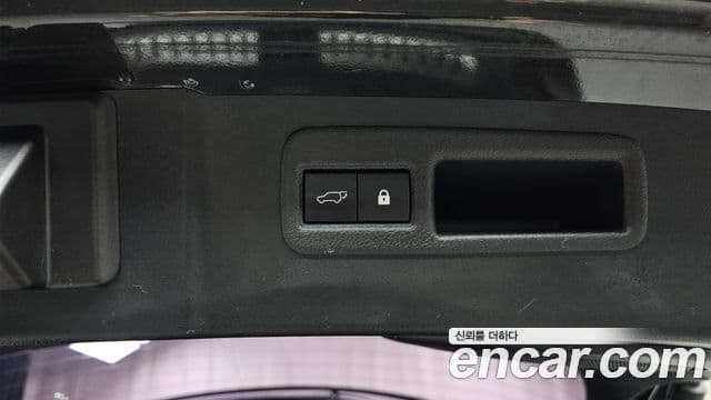 Lexus NX300h 2021 — ფოტო 15/20