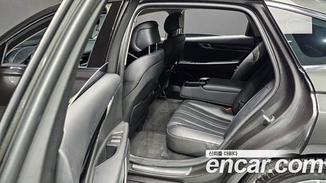 Genesis G80 2022 — Şəkil 19/31