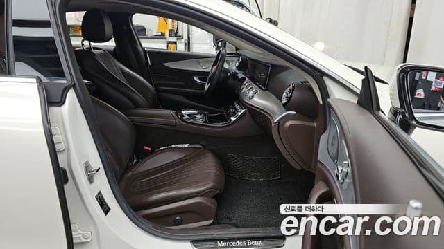 Mercedes-Benz CLS-Class 2018 — Photo 10/20