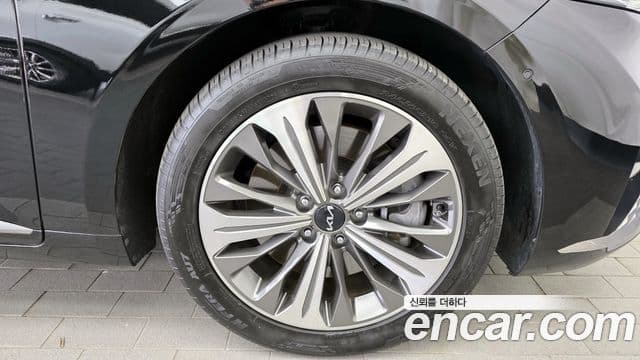 Kia K8 2023 — Photo 19/34