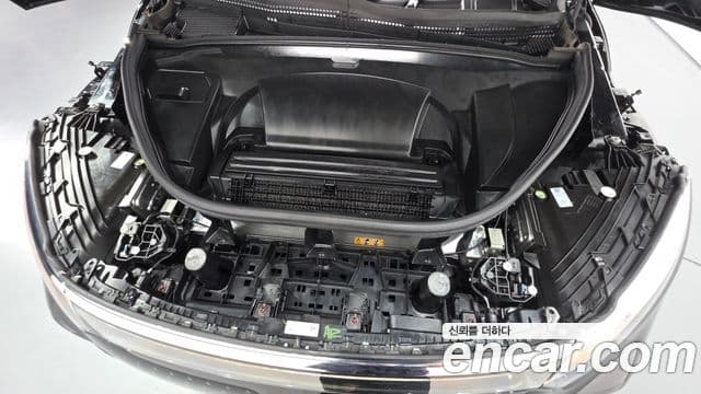 Mercedes-Benz EQS SUV 2023 — ფოტო 21/35